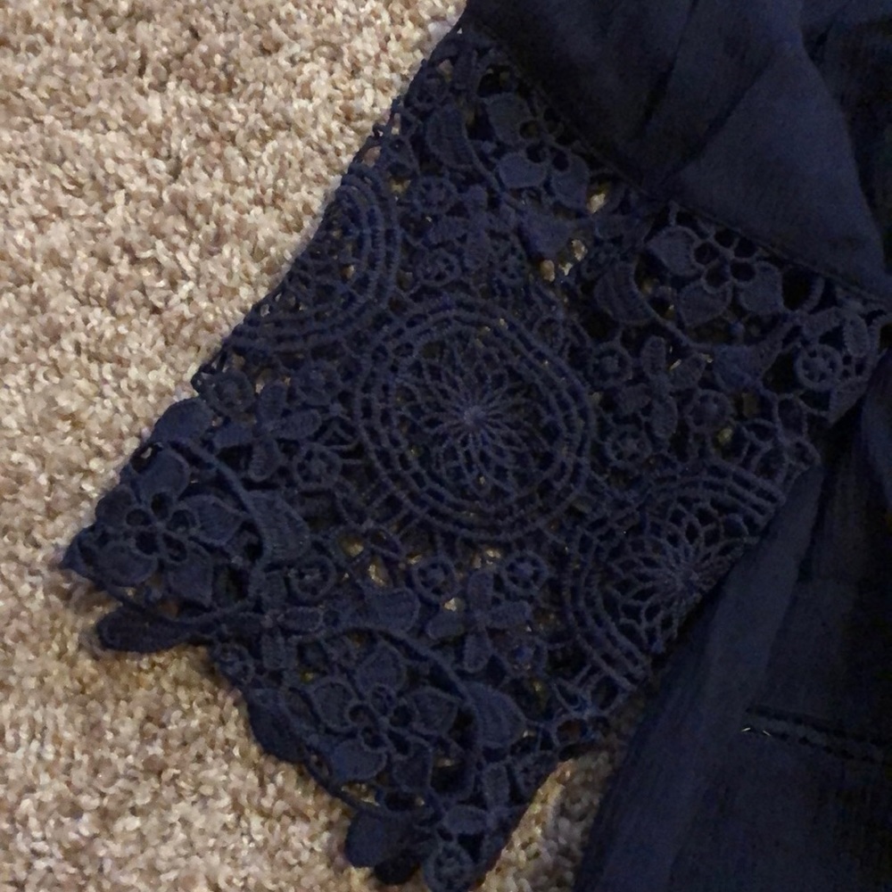 Top - Picture 2 of 2